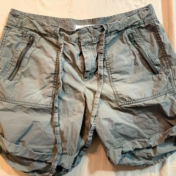 Ann Taylor Loft Size 6 Army Green Cargo Shorts - Picture 2 of 13